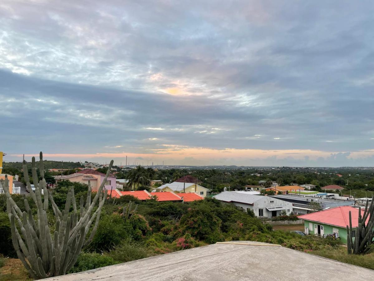 Quiet Happy Place With A View Willemstad Esterno foto